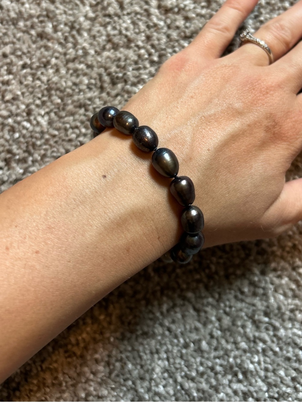 Dark Brown Pearl Bracelet - Women magnetic clasp